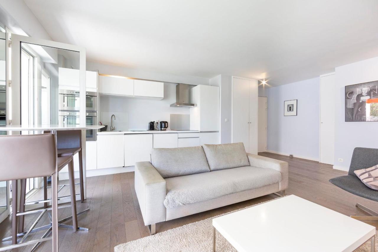 Modern Apartment 2 Bedrooms Quiet Terrace In A Palm Beach Area, 30 Meters From Seaside Cannes Exterior photo
