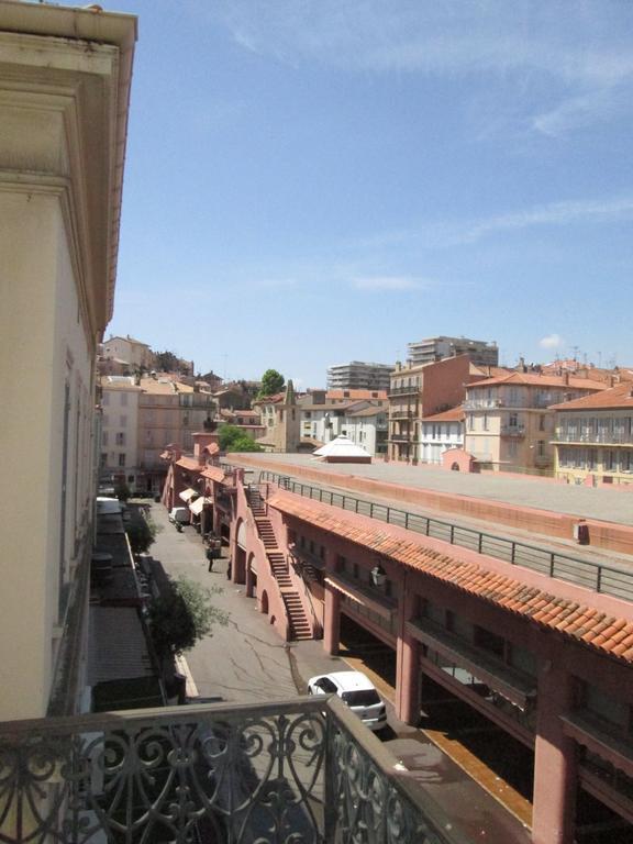 Modern Apartment 2 Bedrooms Quiet Terrace In A Palm Beach Area, 30 Meters From Seaside Cannes Room photo