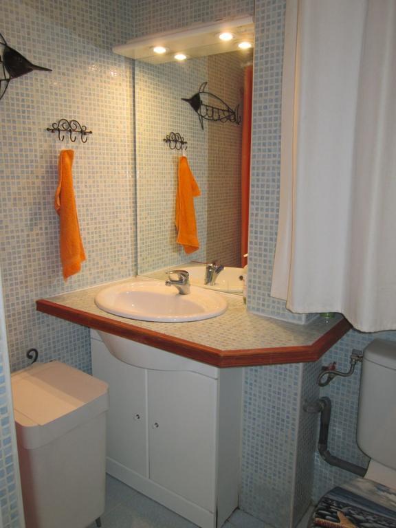 Modern Apartment 2 Bedrooms Quiet Terrace In A Palm Beach Area, 30 Meters From Seaside Cannes Room photo