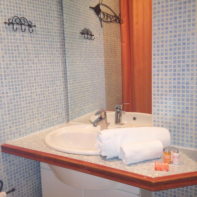 Modern Apartment 2 Bedrooms Quiet Terrace In A Palm Beach Area, 30 Meters From Seaside Cannes Exterior photo